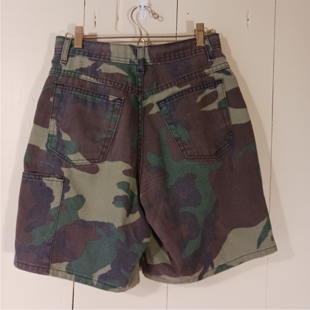 Vintage authentic camo shorts - Picture 2 of 7